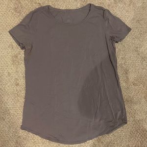 lululemon tshirt - Size 6